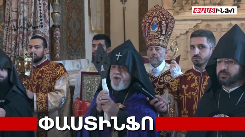 Ոչ աշխատանքային օր, սակայն քաղաքն՝ ամբողջովին խցանված։