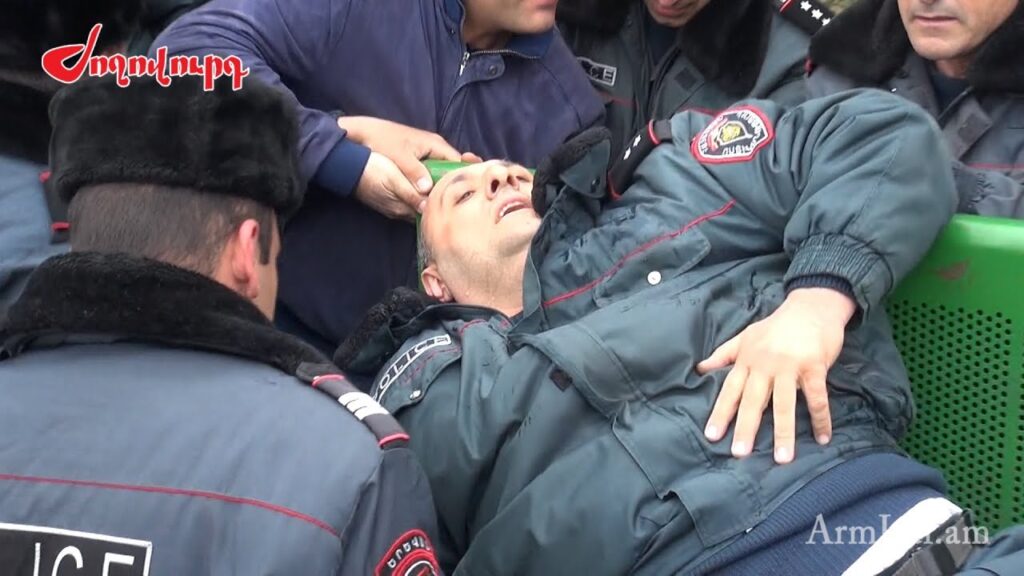 Իրանում բողոքի ակցիաներն ուղեկցվել են զոհերի և վիրավորվածների՝ ոստիկանության հետ բախումների հետևանքով